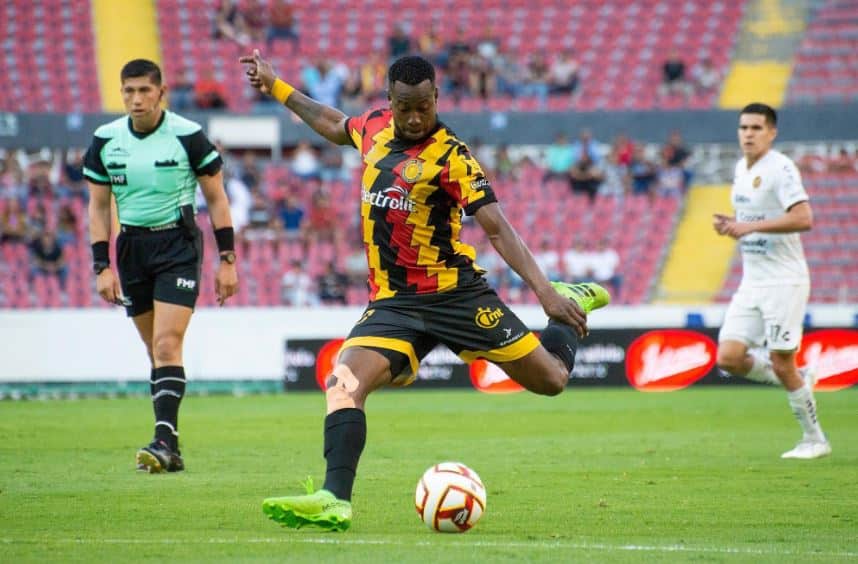 nhận định Morelos vs Leones Negros